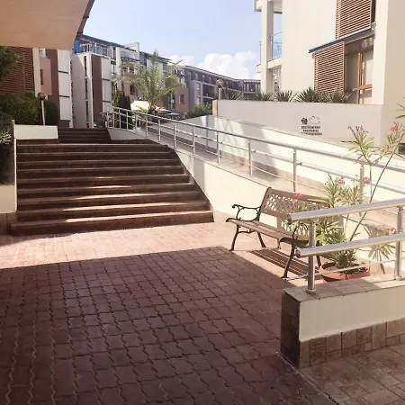 Sun 1 - Family Apart *